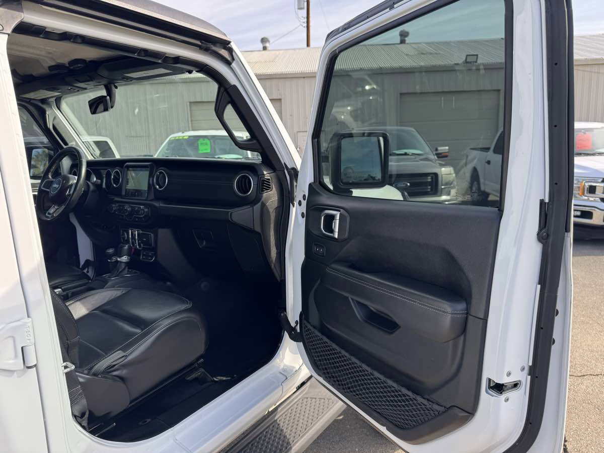 Used 2020 Jeep Gladiator Overland image 19