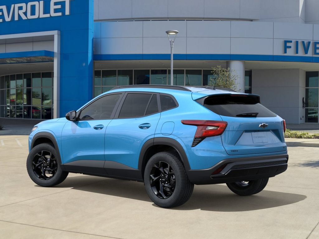 New 2026 Chevrolet Trax LT w/ Driver Confidence Package FWD image 3