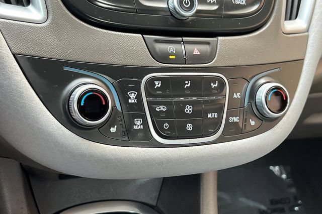 Used 2025 Chevrolet Malibu LT FWD image 22