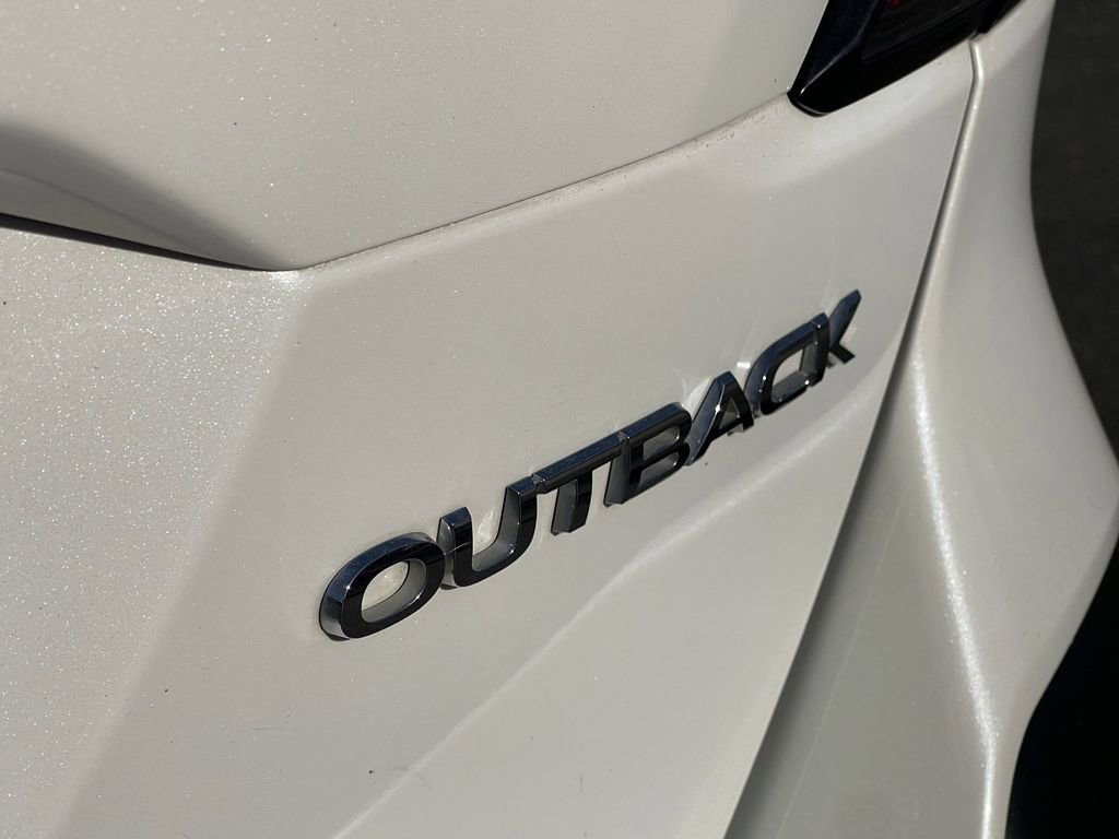 Used 2022 Subaru Outback Premium AWD/4WD image 8