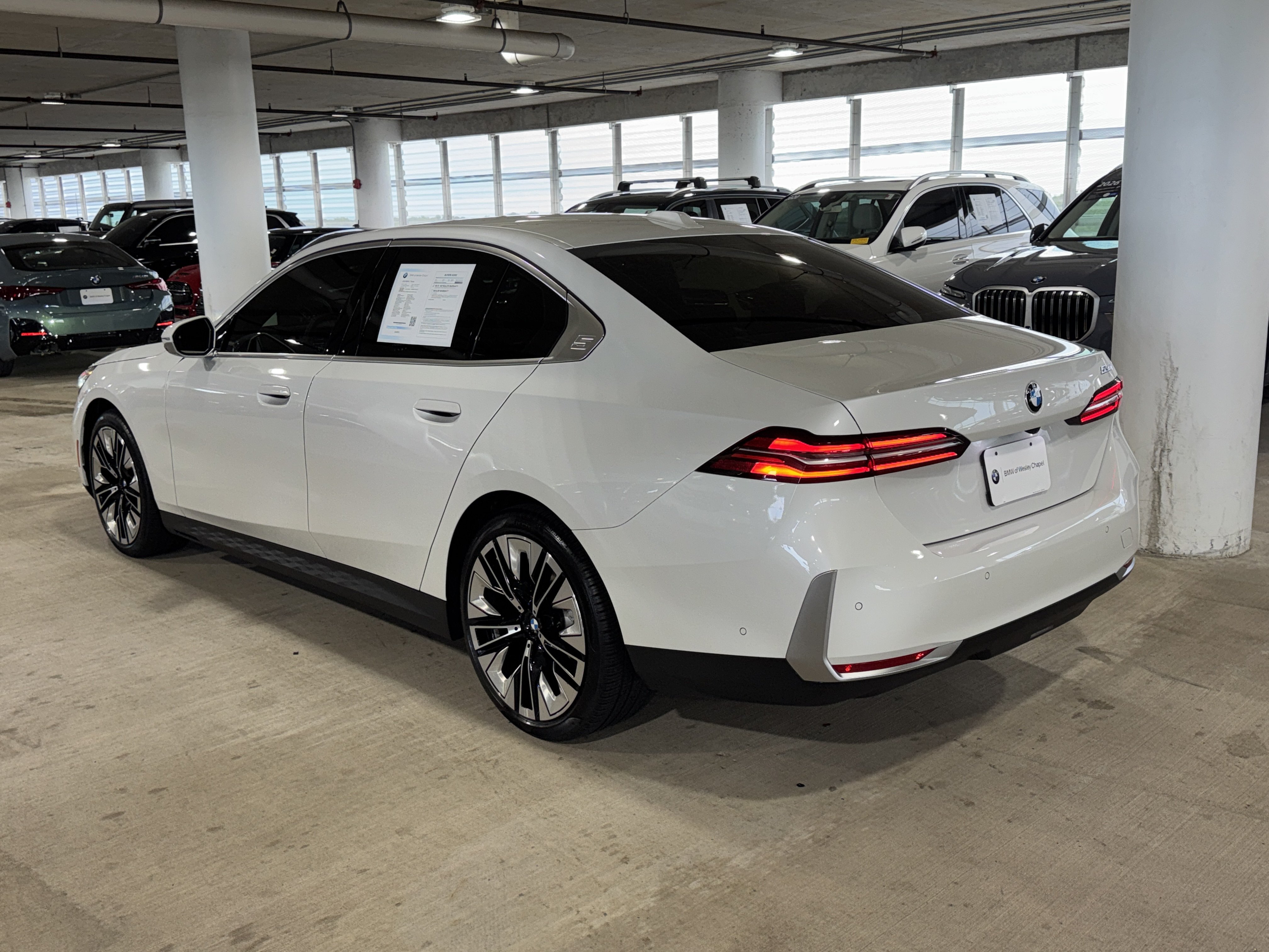 Used 2025 BMW 530i w/ Premium Package RWD image 6