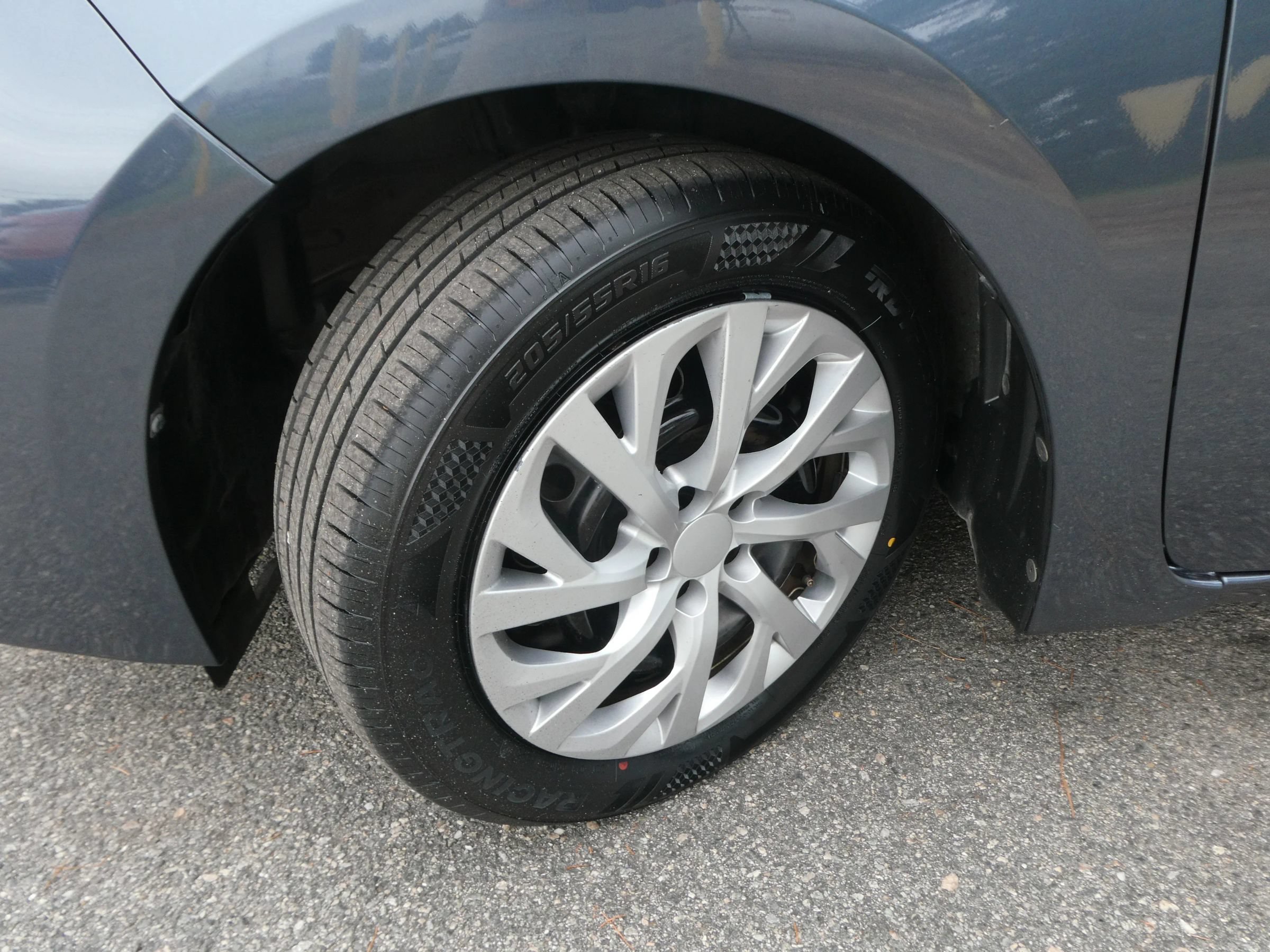 Used 2019 Toyota Corolla LE FWD image 27