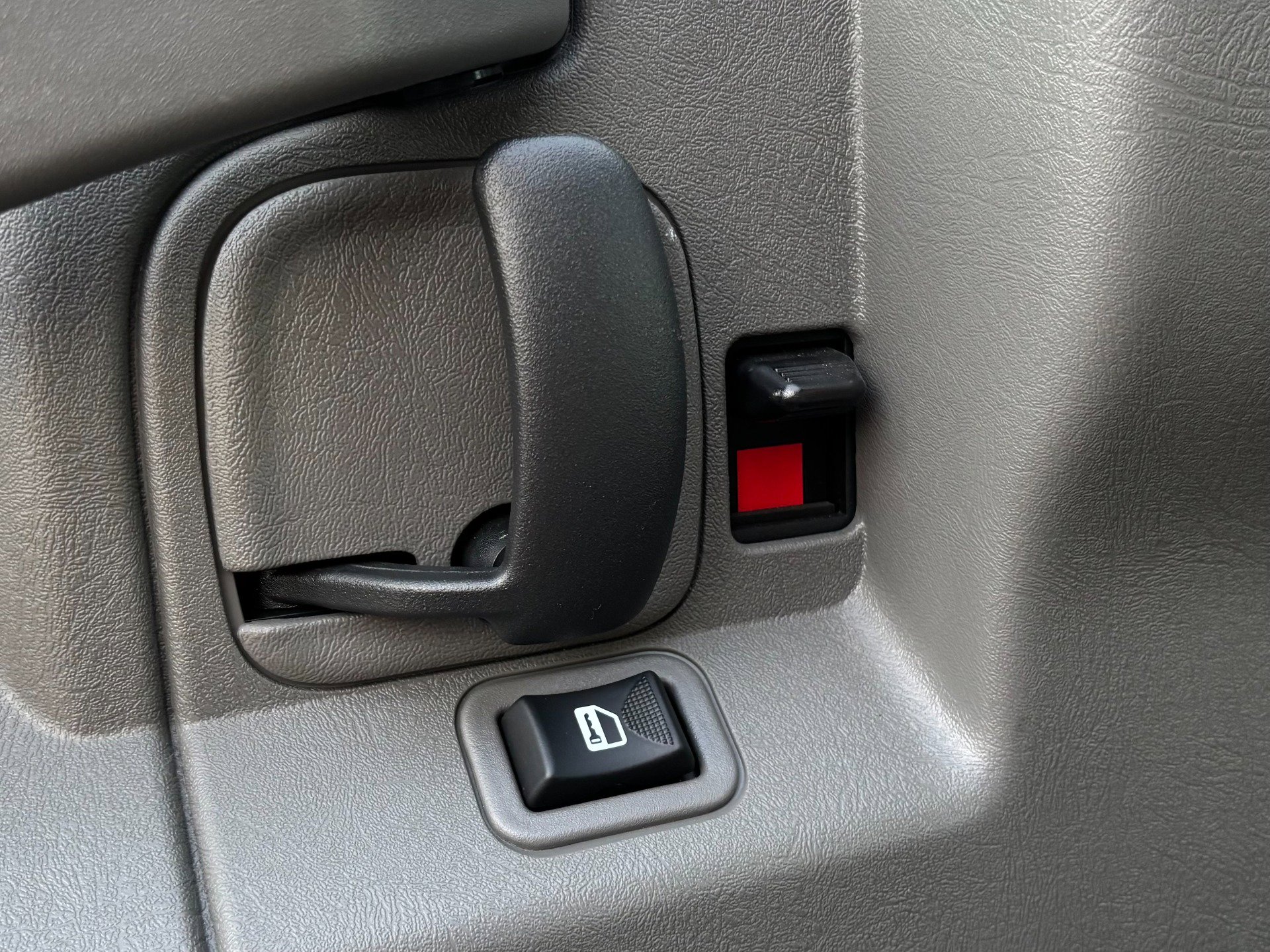 Used 2022 Chevrolet Express 3500 w/ Power Convenience Package RWD image 36