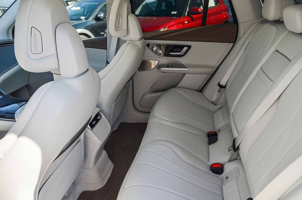 Used 2025 Mercedes-Benz EQE 350+ 4MATIC SUV image 17