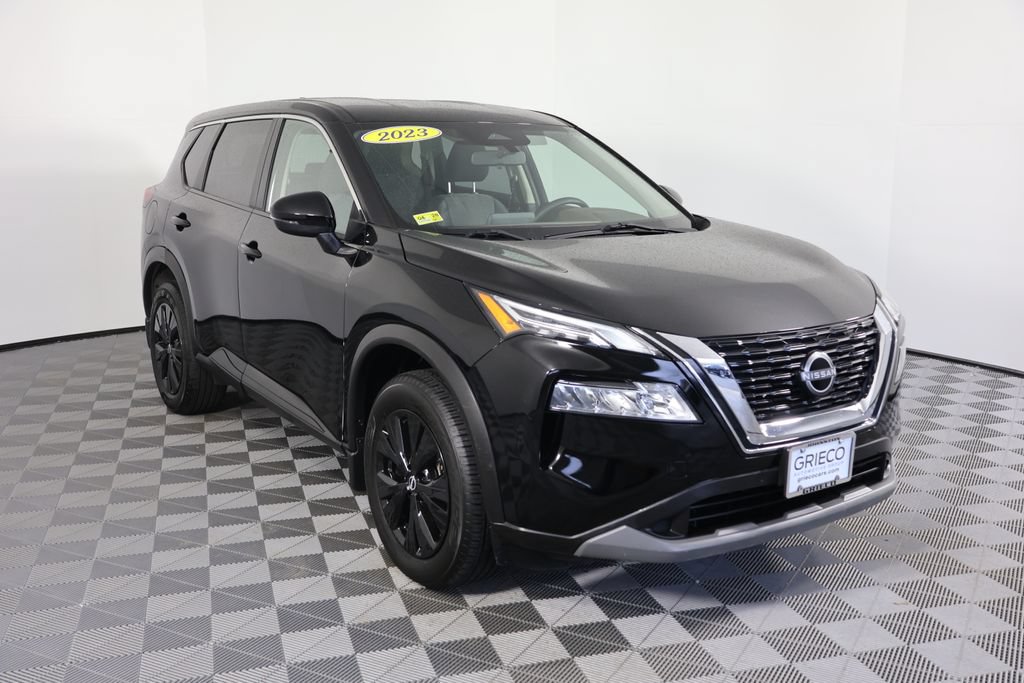 Used 2023 Nissan Rogue SV AWD/4WD image 1