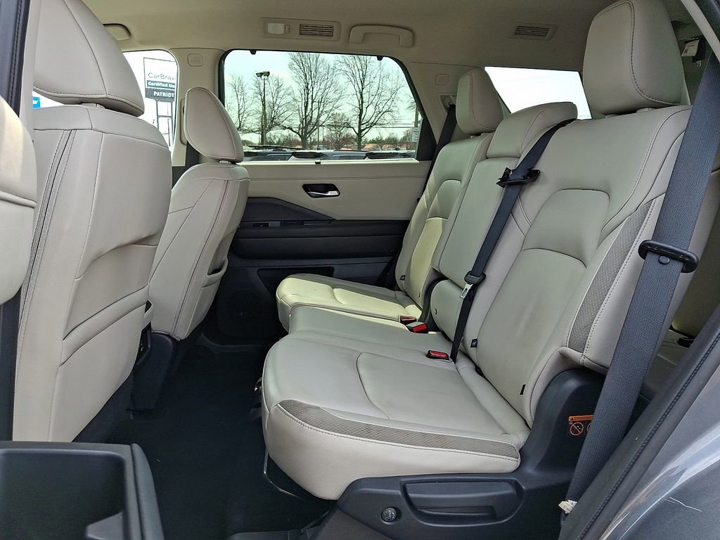Certified 2023 Nissan Pathfinder SL AWD/4WD image 11