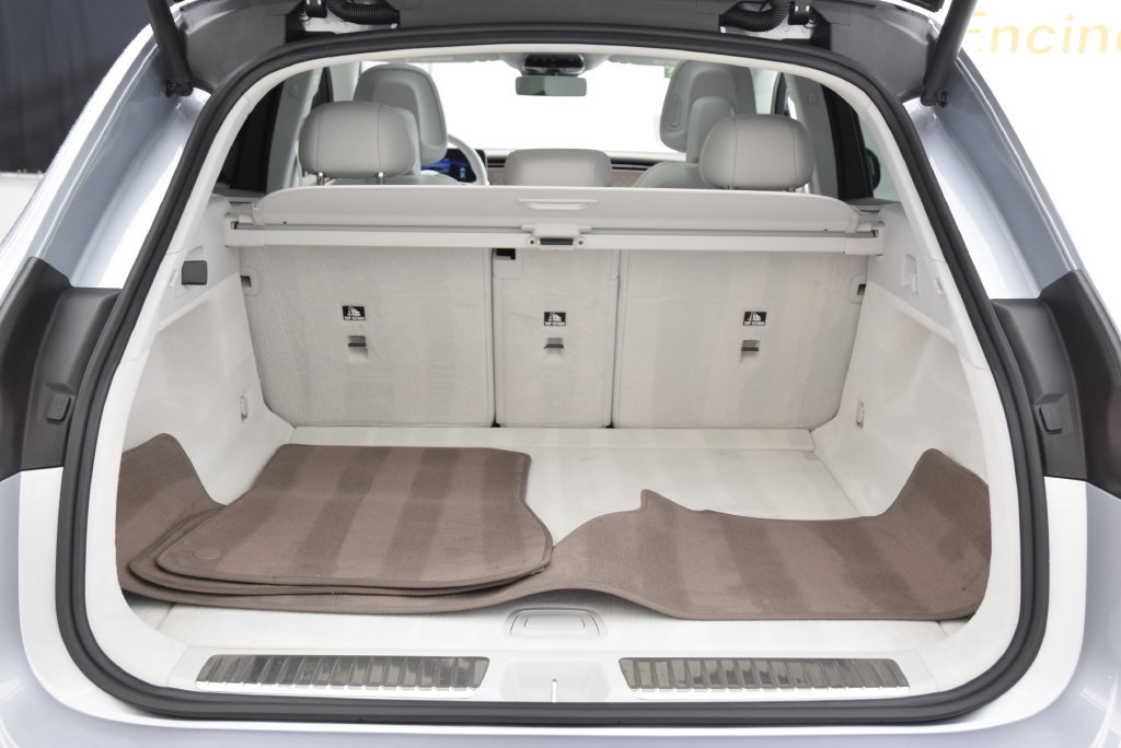 Used 2023 Mercedes-Benz EQE 350+ SUV image 29