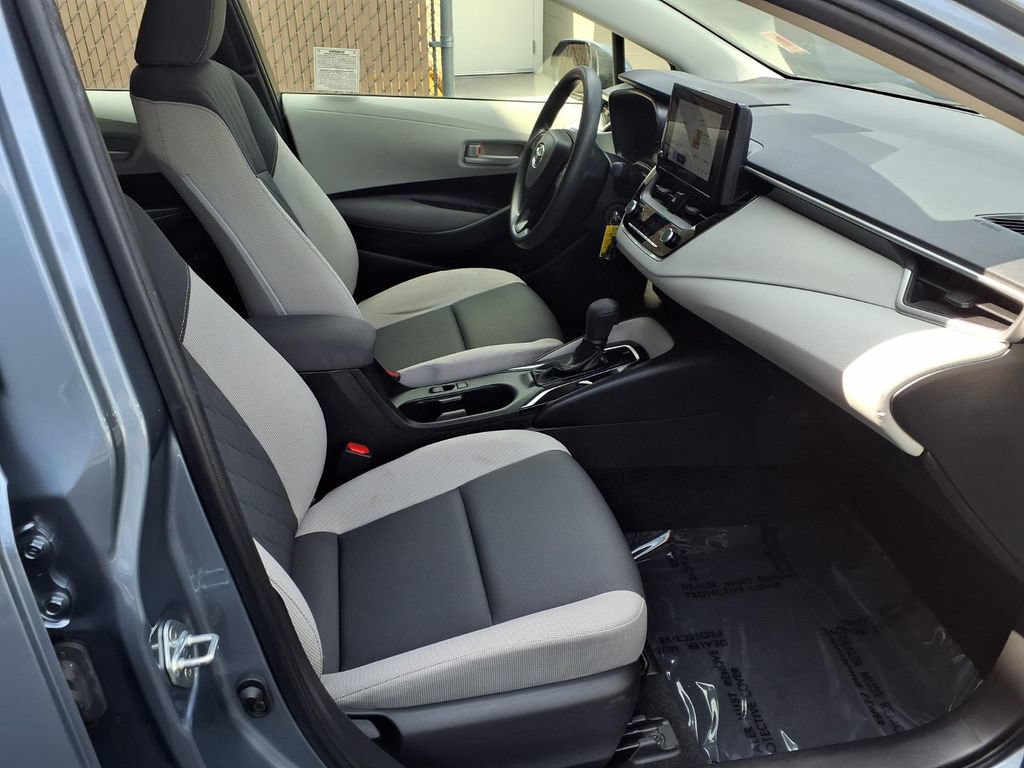 Used 2023 Toyota Corolla LE w/ Carpet Mat Package (TMS) FWD image 35