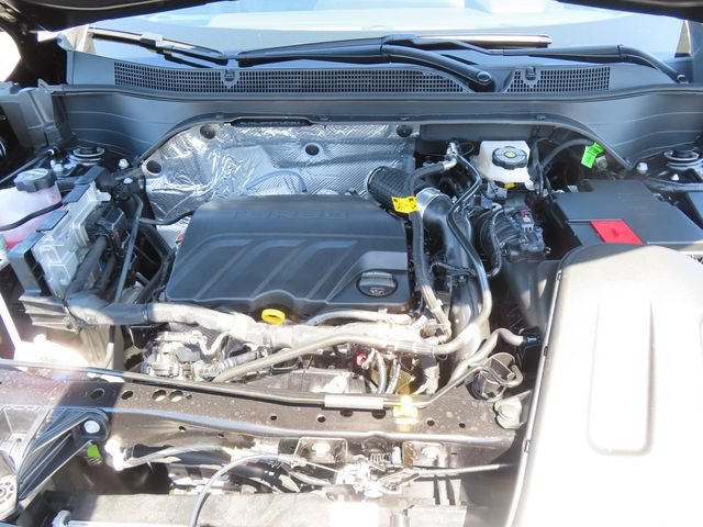 Used 2026 Chevrolet Trax RS w/ Sunroof Package FWD image 44