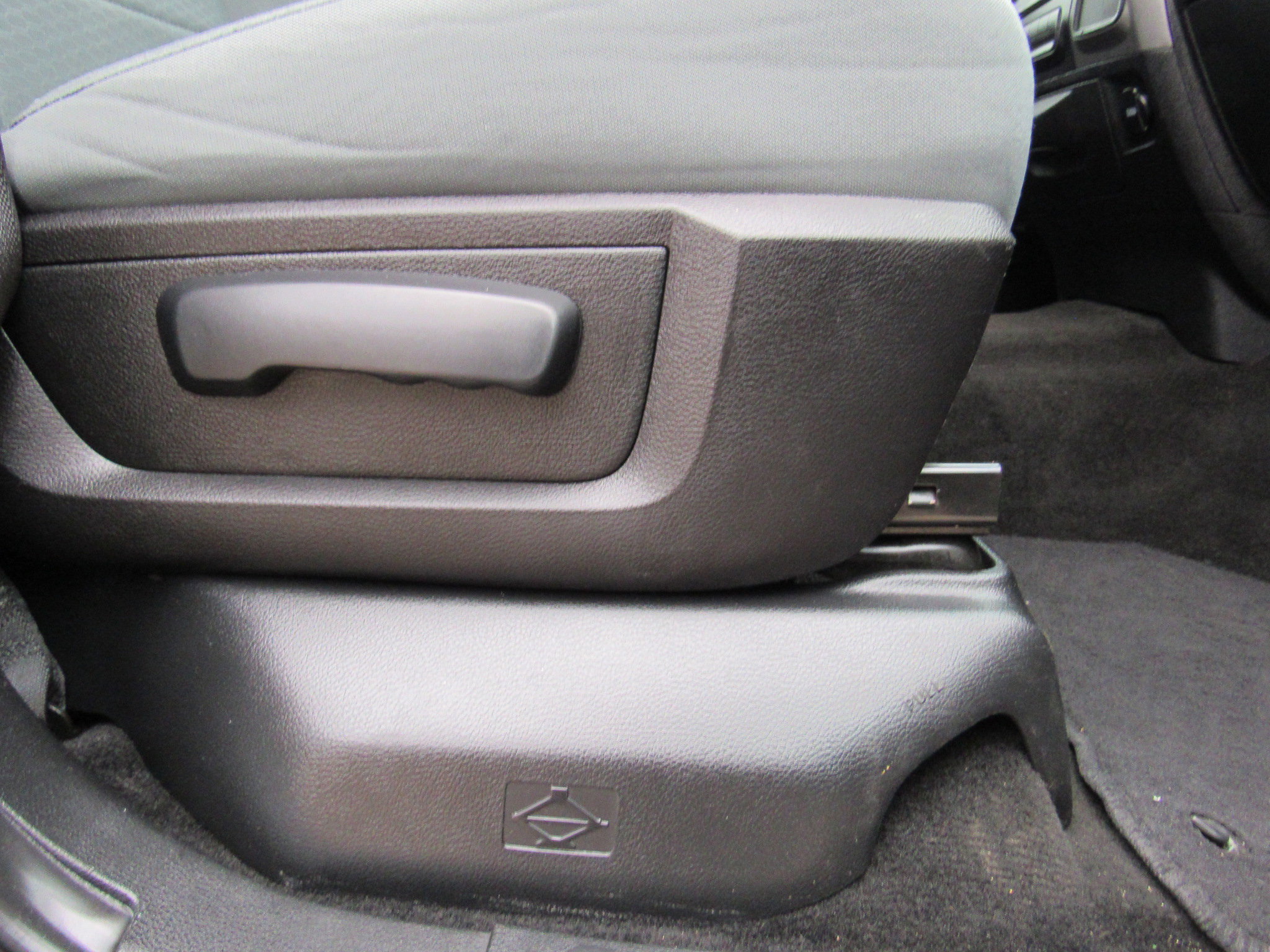 Used 2015 RAM 1500 Express image 30