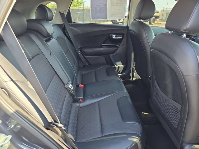 Used 2020 Kia Niro EX FWD image 31