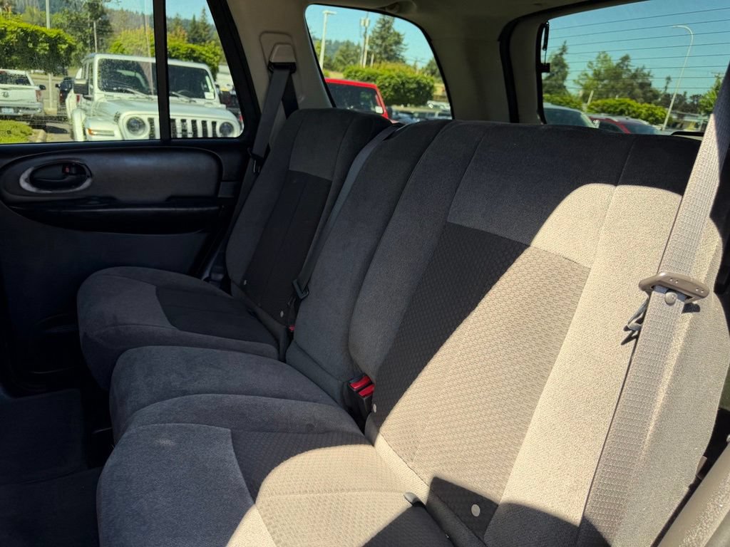Used 2009 Chevrolet TrailBlazer LT RWD image 28