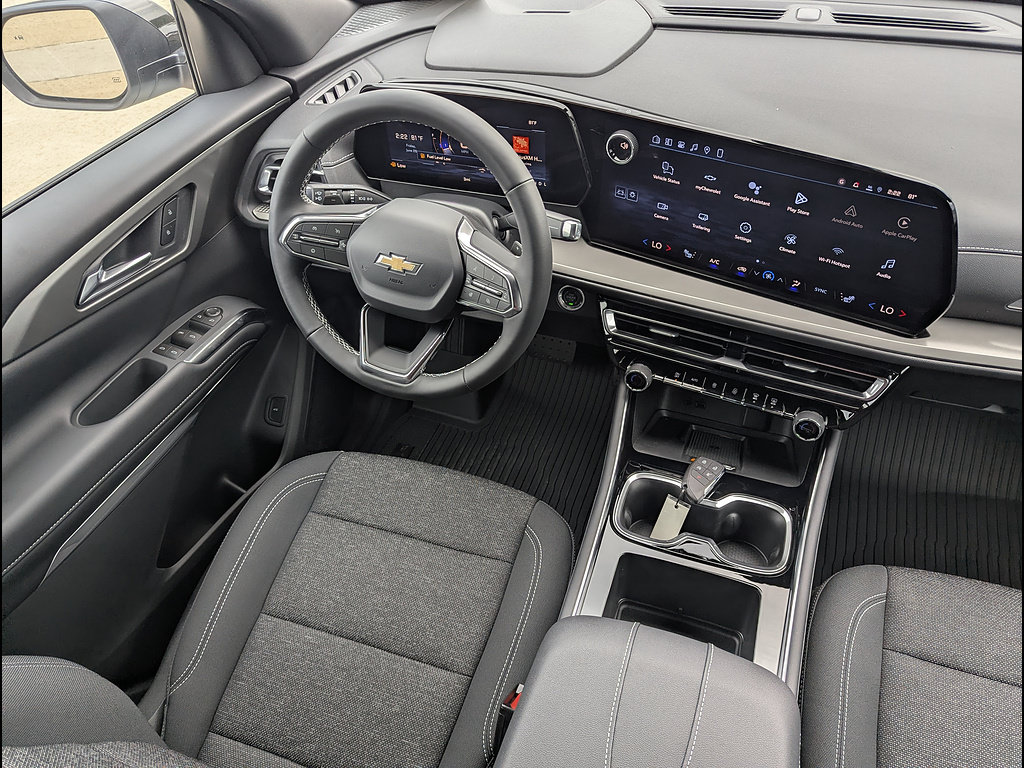 New 2026 Chevrolet Traverse LT w/ LPO, Floor Liner Package FWD image 18