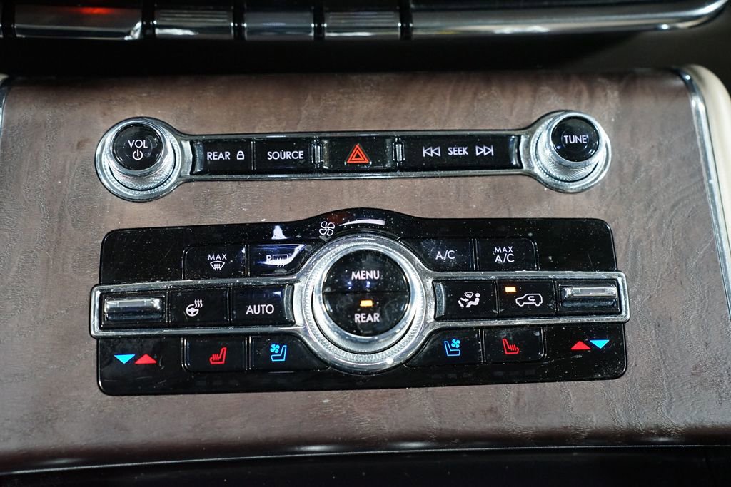 Used 2022 Lincoln Aviator Grand Touring w/ Equipment Group 301A image 23