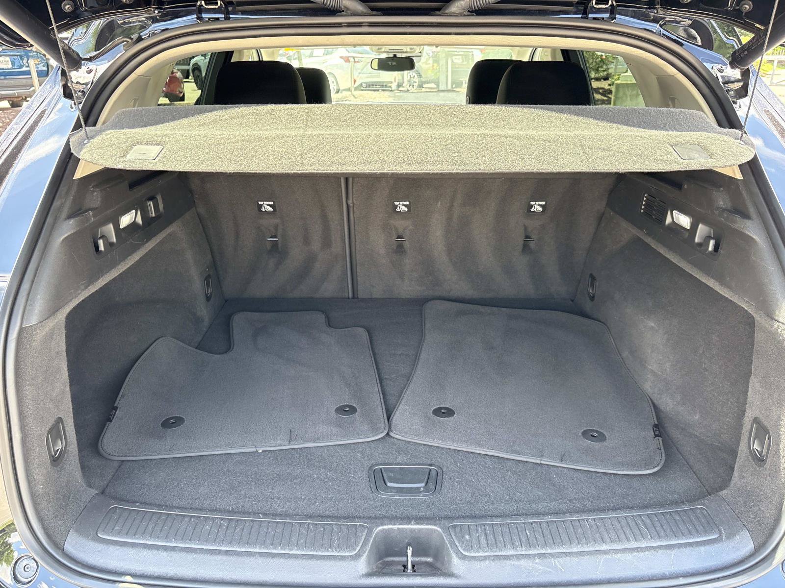 Used 2023 Buick Envision Essence w/ Sport Touring Package FWD image 33