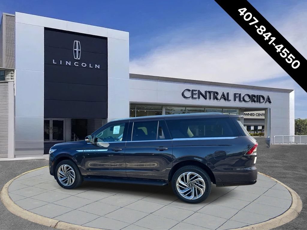 New 2027 Lincoln Navigator L Premier RWD image 6