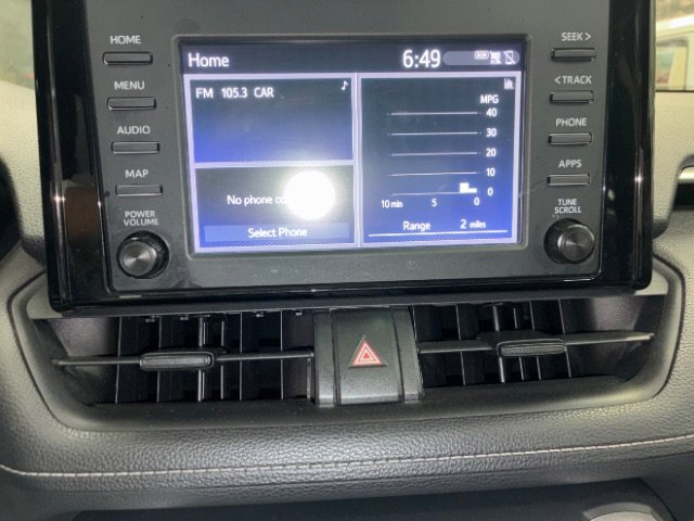 Used 2019 Toyota RAV4 LE image 23