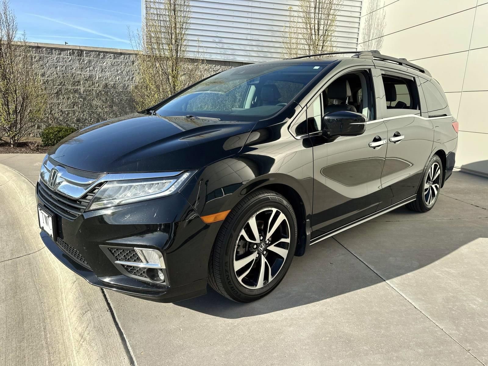 Used 2019 Honda Odyssey Elite image 1
