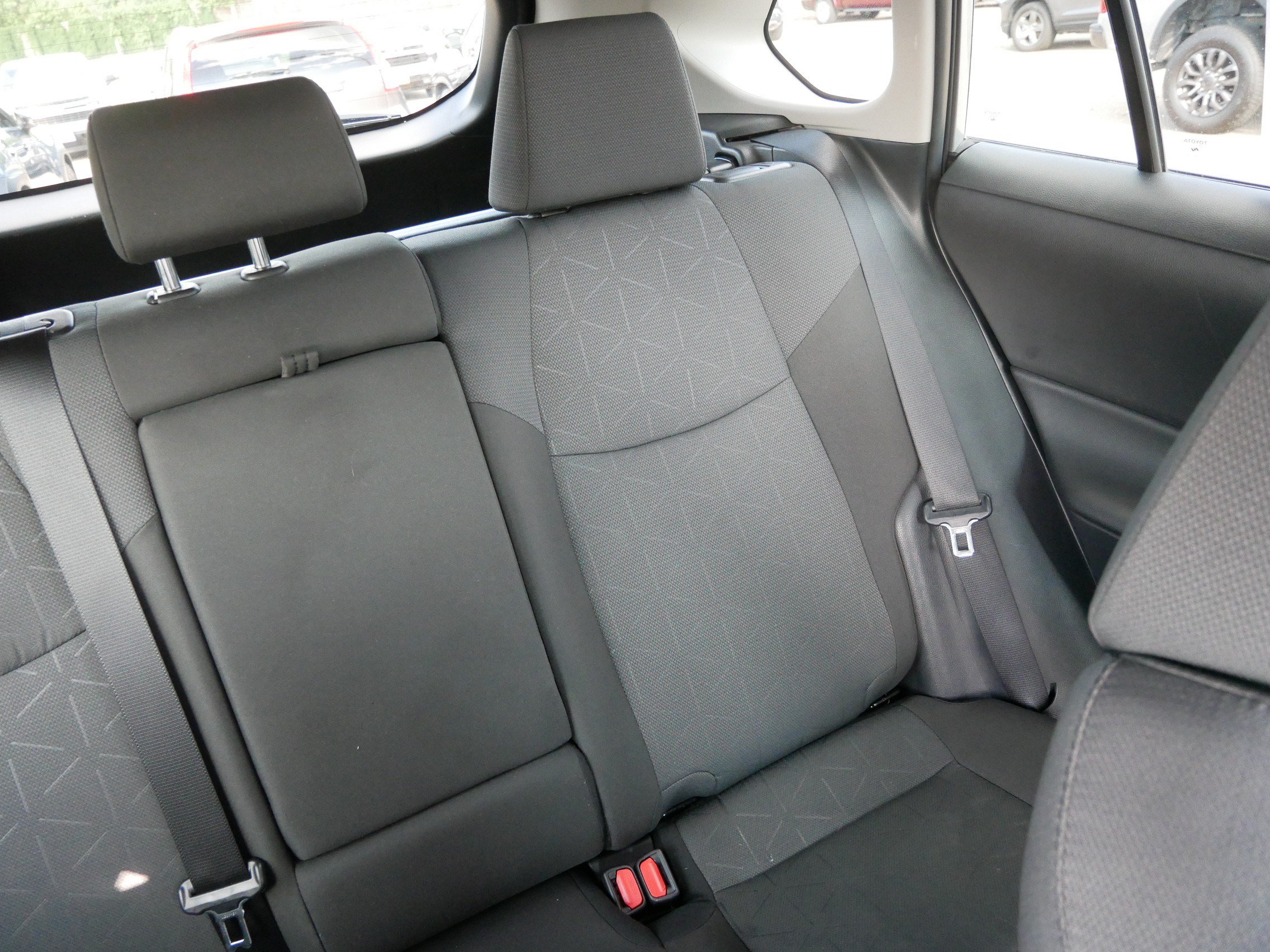 Used 2025 Toyota RAV4 XLE AWD/4WD image 14