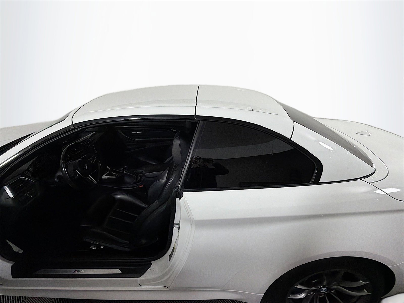 Used 2020 BMW M4 Convertible image 15