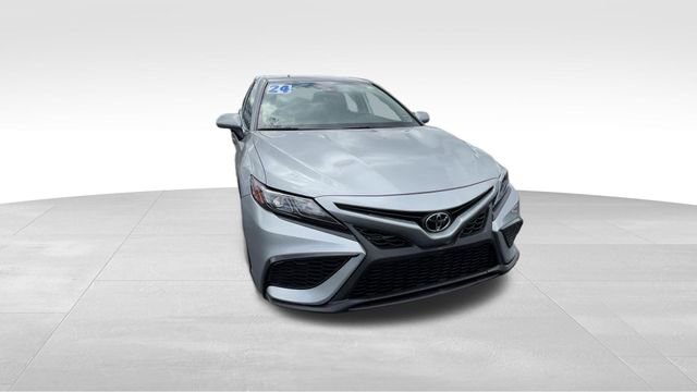 Used 2024 Toyota Camry SE image 20