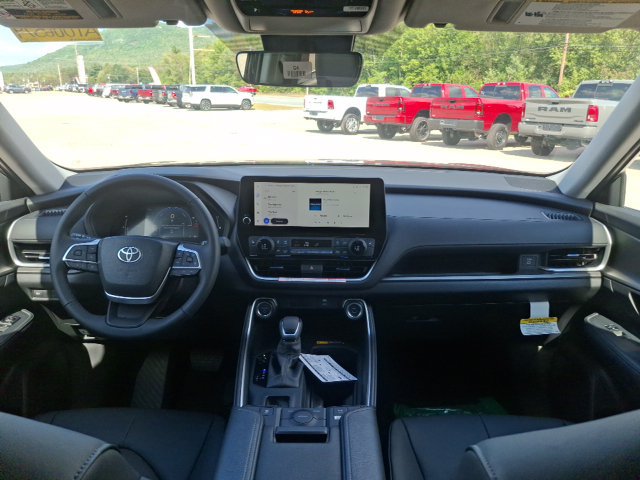 New 2026 Toyota Grand Highlander XLE FWD image 14