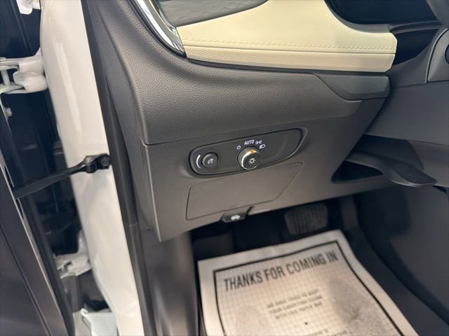Used 2025 Buick Encore GX Avenir w/ Avenir Convenience Package AWD/4WD image 18