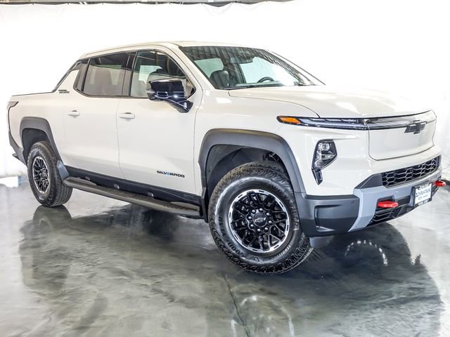 Used 2026 Chevrolet Silverado EV Trail Boss w/ Plus Package AWD/4WD image 2