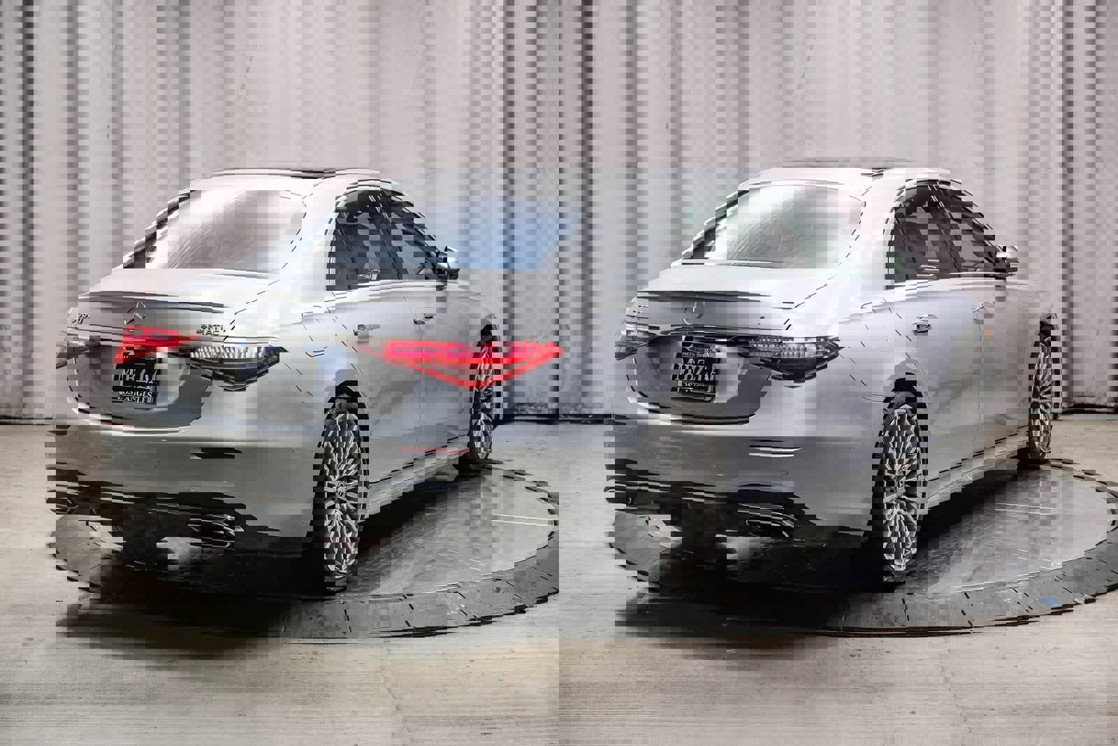 Certified 2022 Mercedes-Benz S 580 4MATIC Sedan image 4
