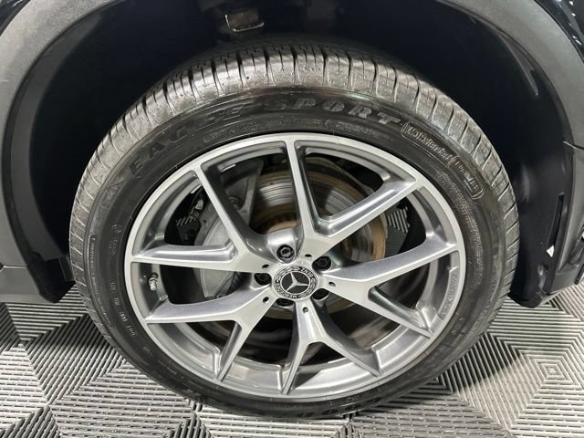 Used 2021 Mercedes-Benz GLC 300 4MATIC image 32