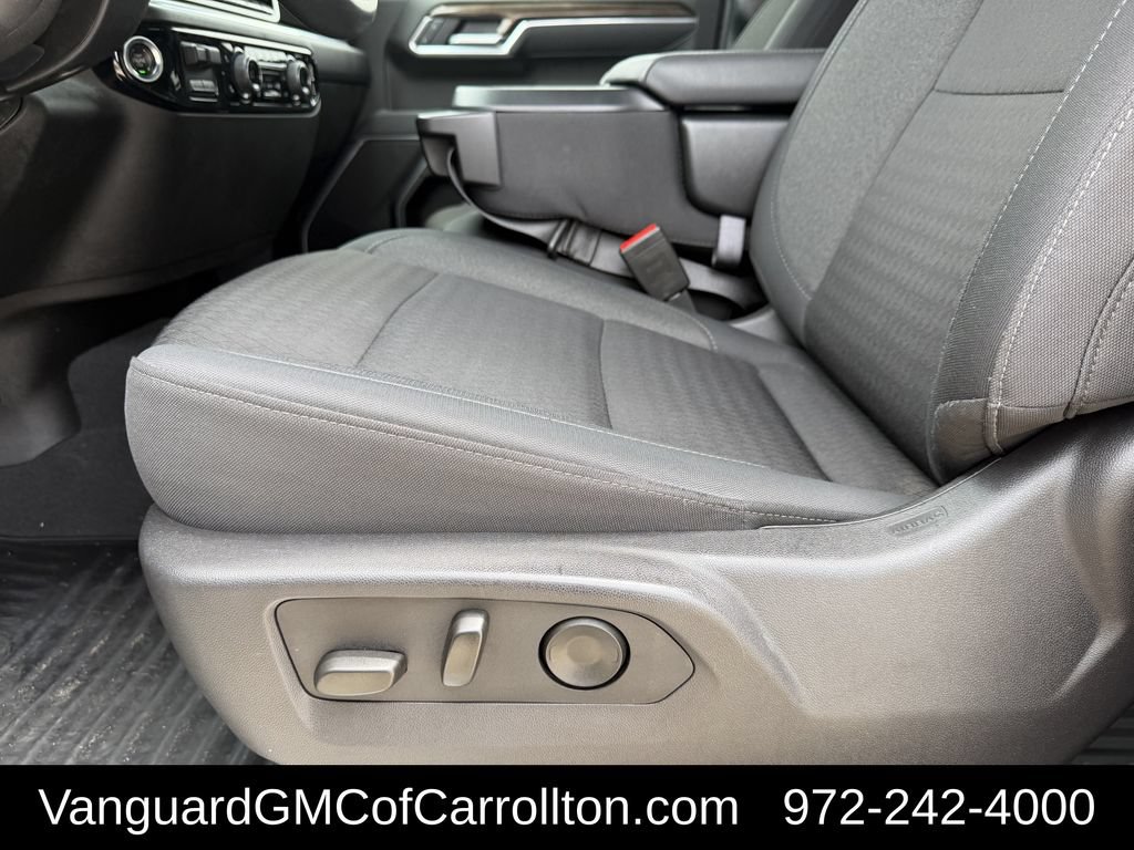 Used 2025 Chevrolet Silverado 1500 LT AWD/4WD image 28
