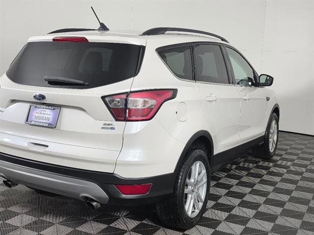 Used 2018 Ford Escape SEL AWD/4WD image 4