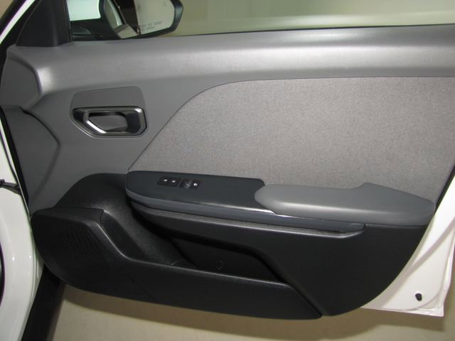 Used 2025 Kia K4 EX image 21
