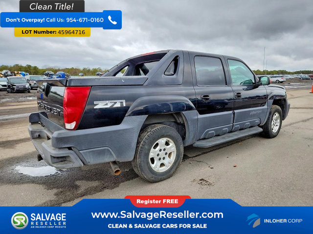 Used 2003 Chevrolet Avalanche 4x4 w/ Suspension Package, Off-Road image 3