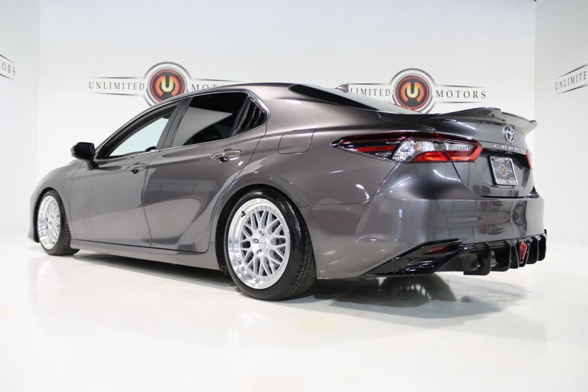 Used 2023 Toyota Camry LE image 12
