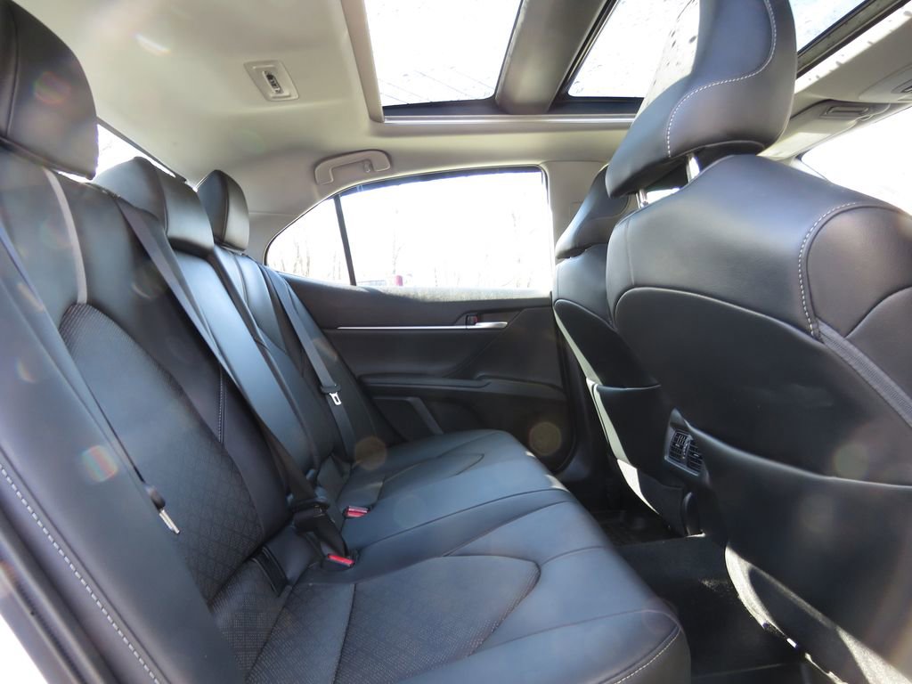 Used 2023 Toyota Camry XSE AWD/4WD image 16