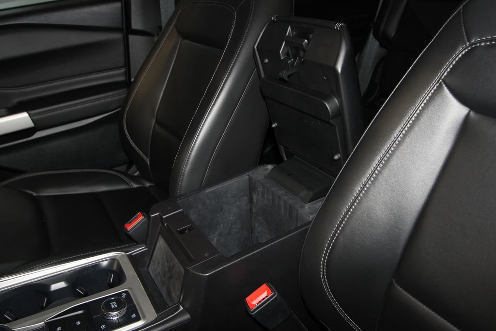 Used 2023 Ford Explorer XLT w/ Equipment Group 202A image 20