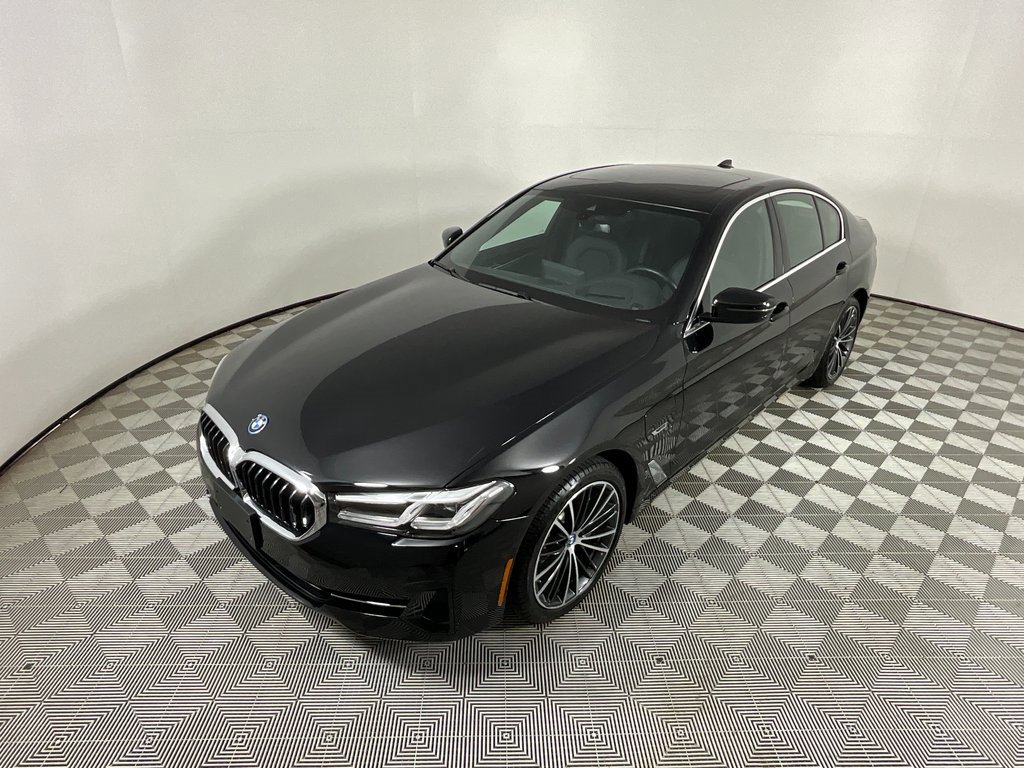 Used 2023 BMW 530e image 9