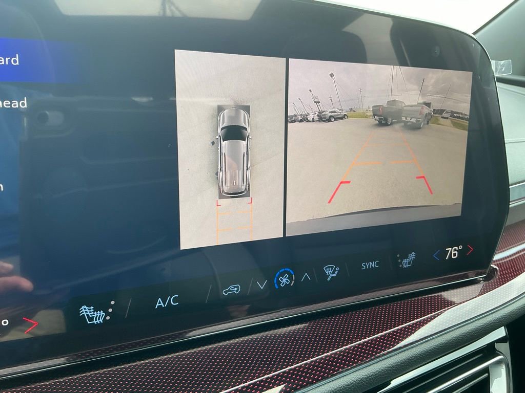 New 2026 Chevrolet Traverse Z71 w/ Driver Confidence Package image 29