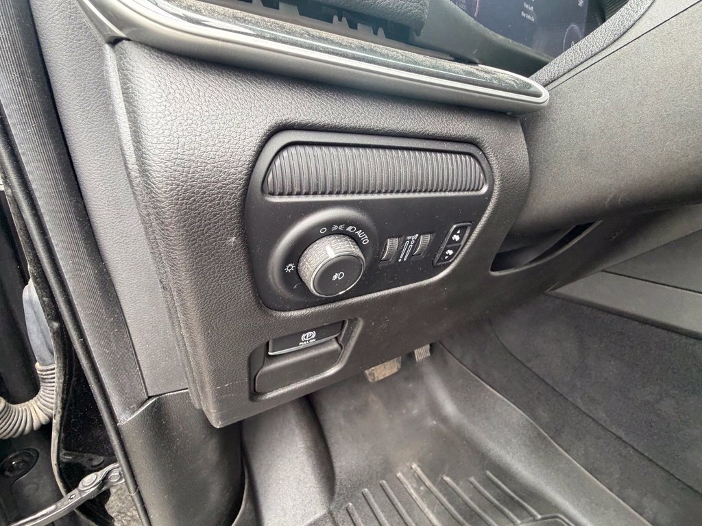Used 2022 Jeep Wagoneer Series I w/ Convenience Group I AWD/4WD image 19