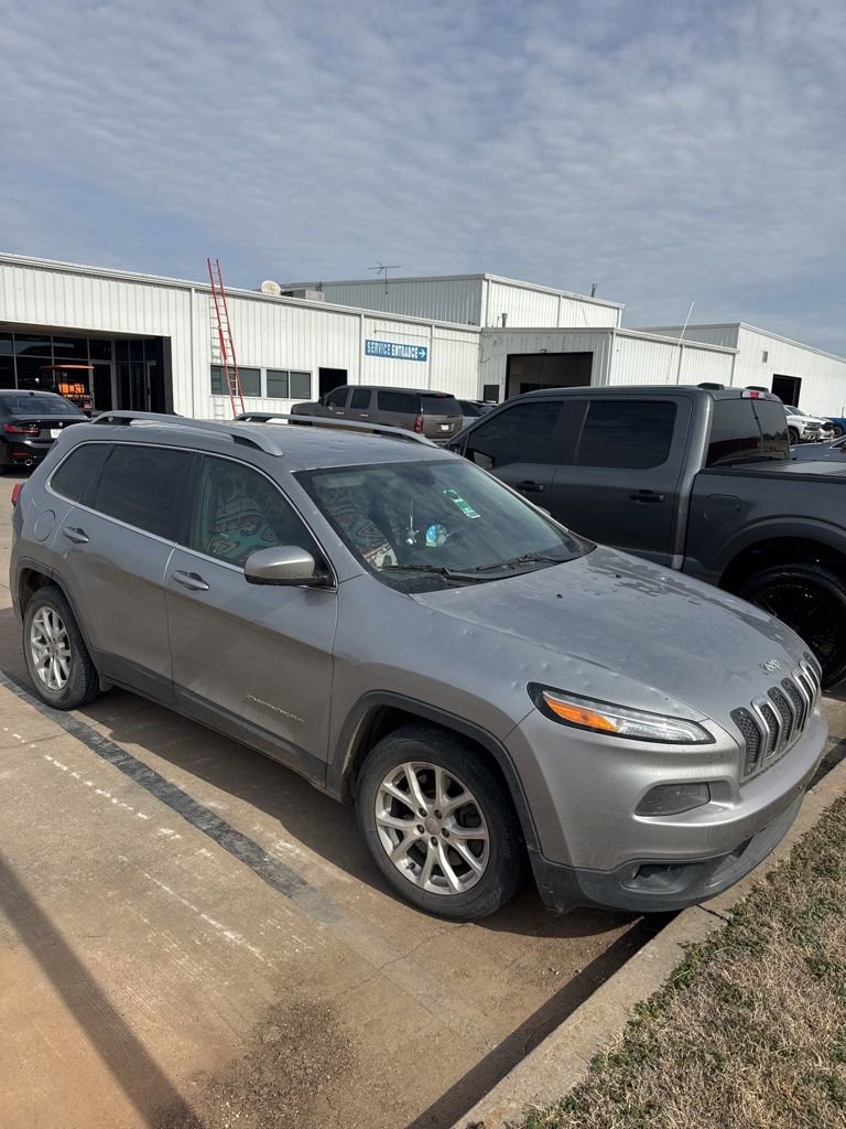 Used 2016 Jeep Cherokee Latitude image 15