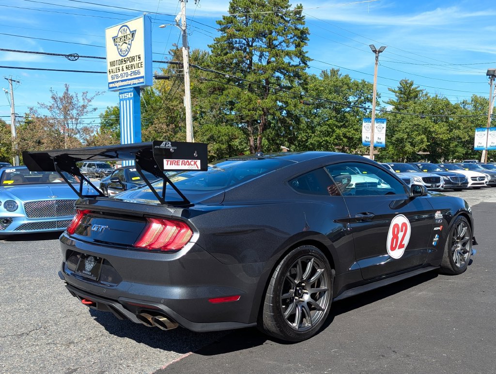 Used 2019 Ford Mustang GT Premium w/ GT Performance Package RWD image 7
