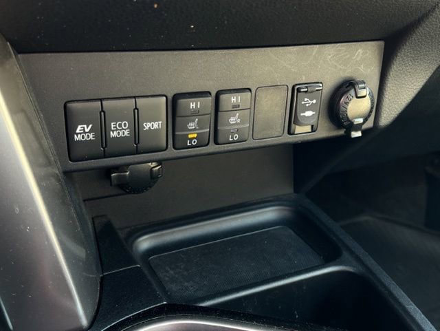 Used 2016 Toyota RAV4 Limited w/ Advanced Technology Package AWD/4WD image 50