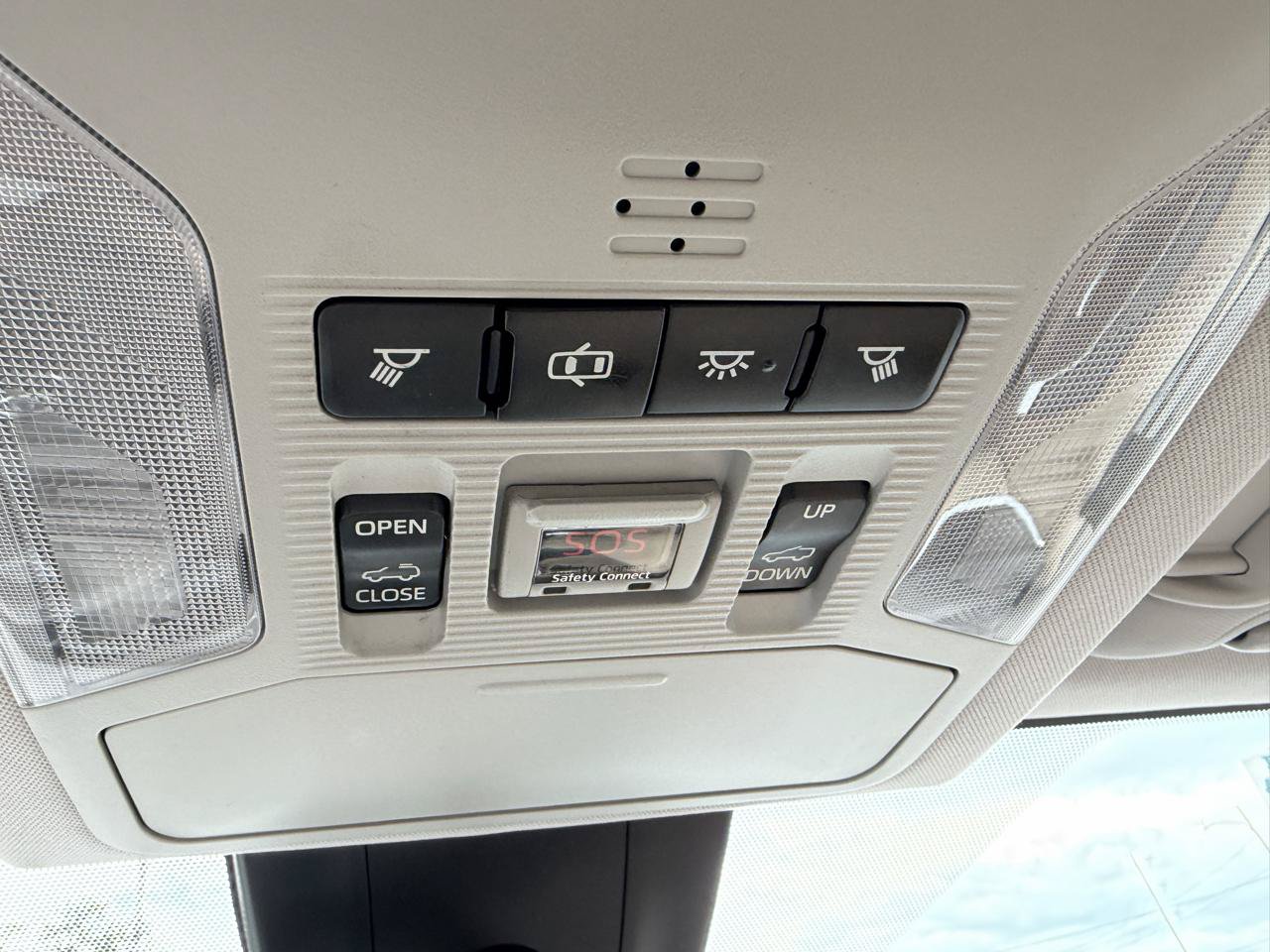 Used 2019 Toyota RAV4 XLE AWD/4WD image 22