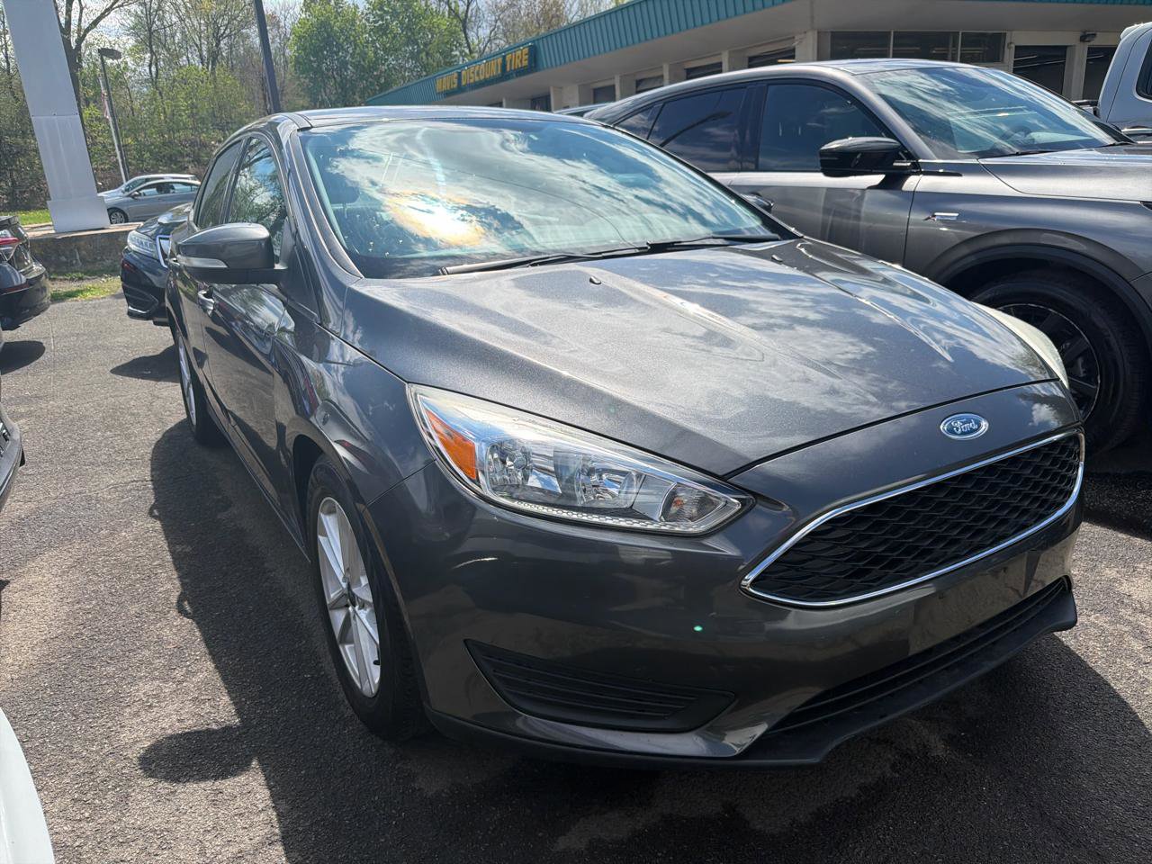 Used 2016 Ford Focus SE FWD image 3