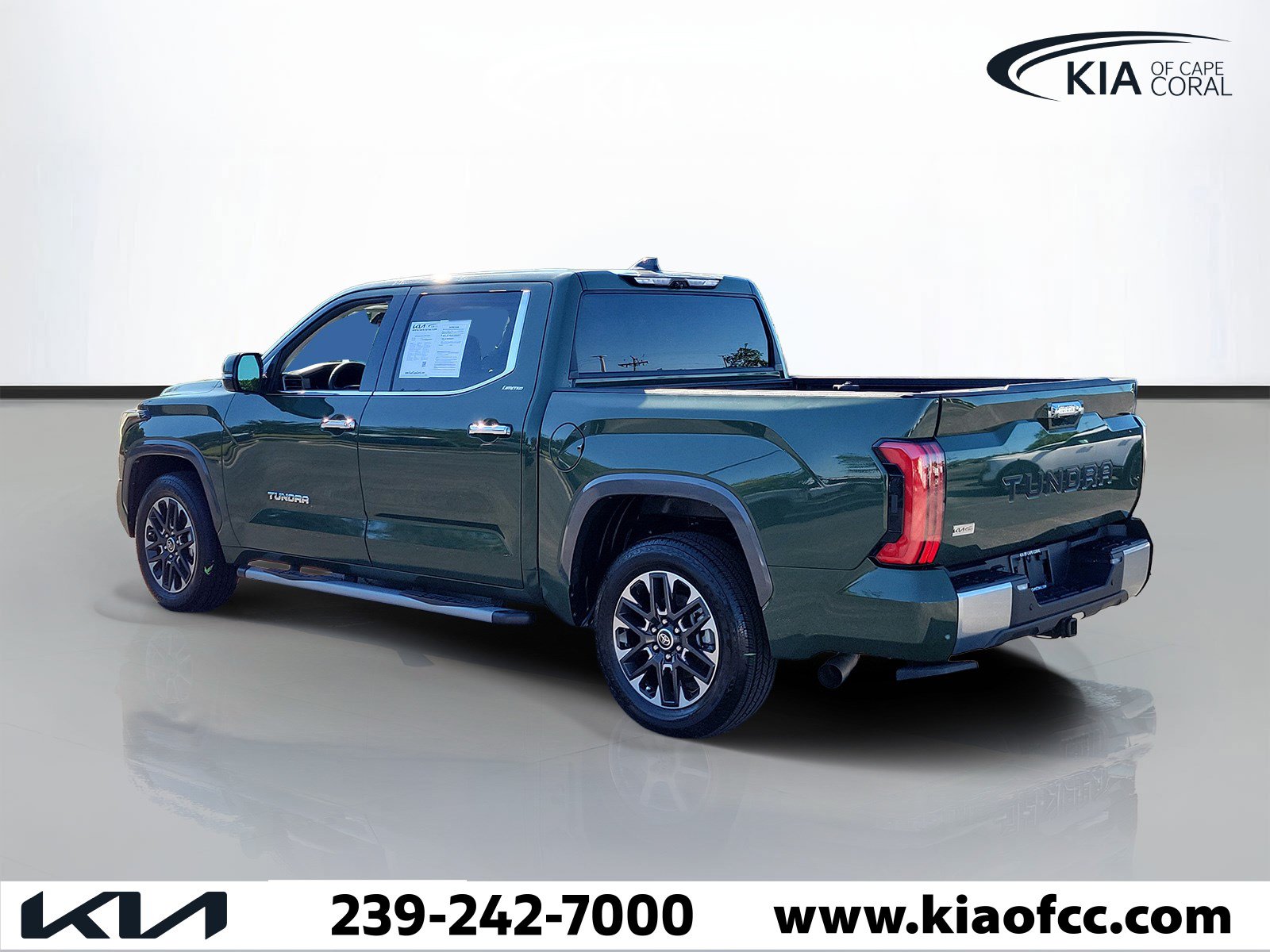 Used 2023 Toyota Tundra Limited RWD image 4