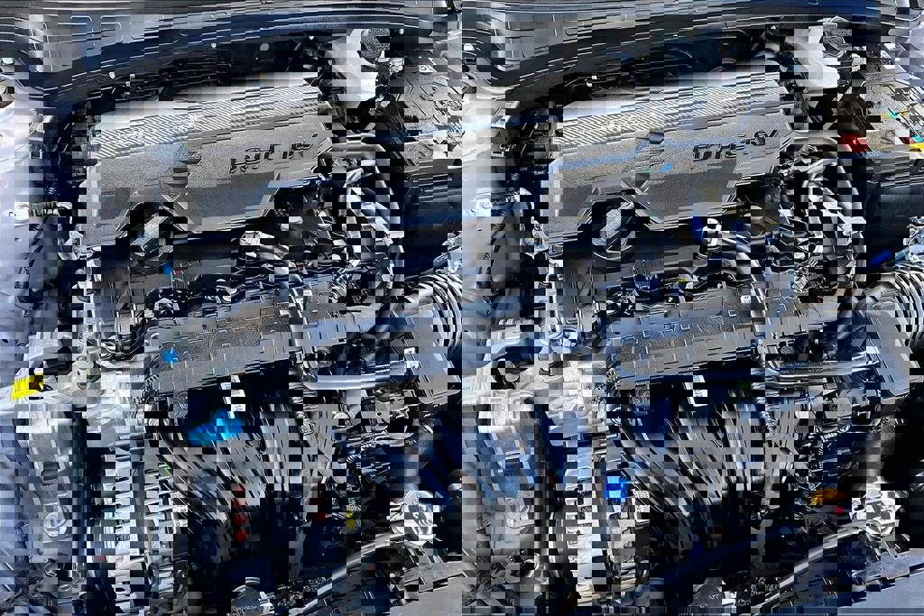 Used 2025 Hyundai Elantra Sport image 34