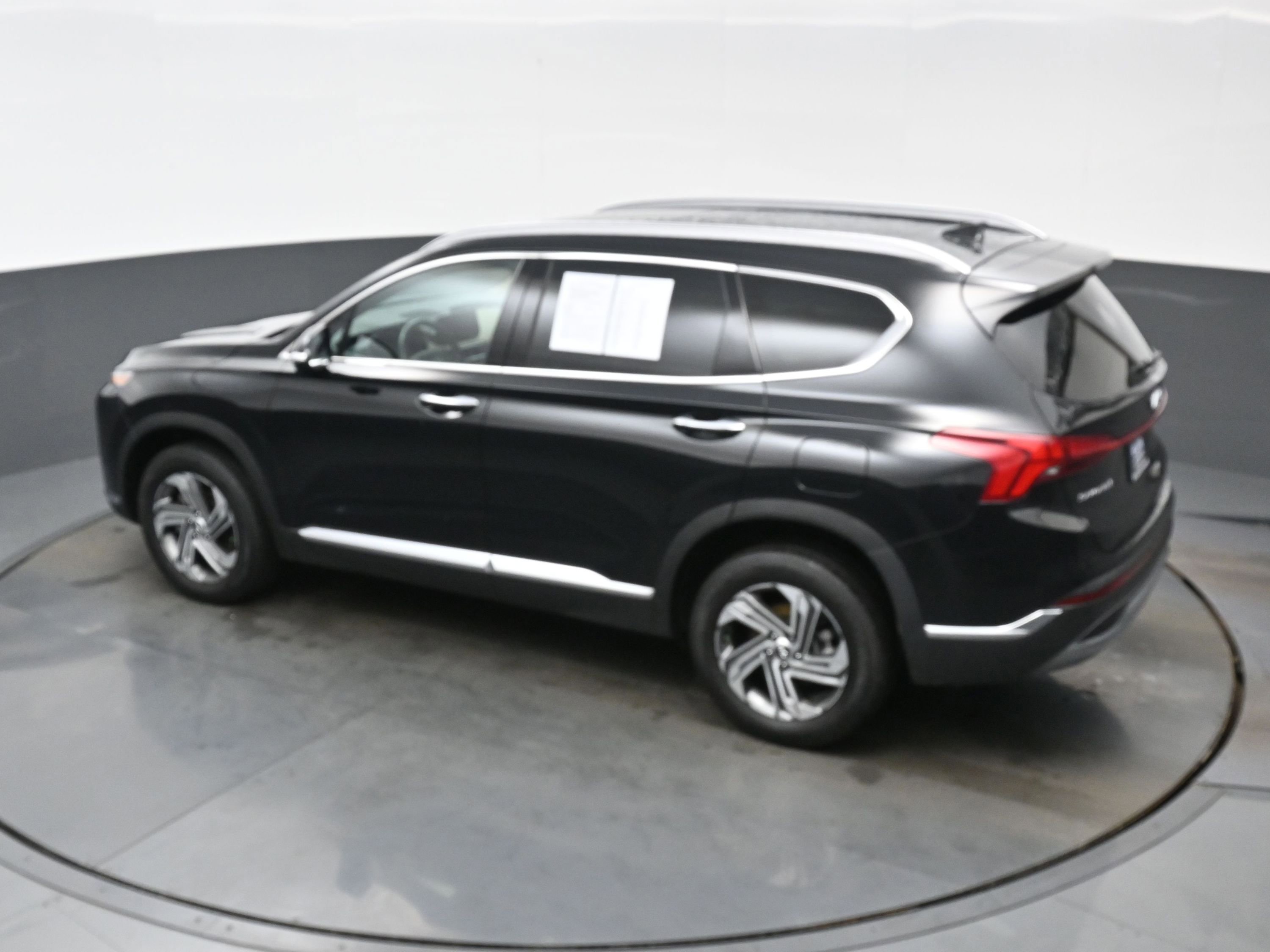 Used 2023 Hyundai Santa Fe SEL w/ Premium Package image 35