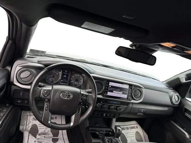 Used 2021 Toyota Tacoma TRD Sport AWD/4WD image 14