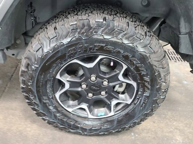 Used 2023 Jeep Wrangler Unlimited Rubicon 4xe AWD/4WD image 6